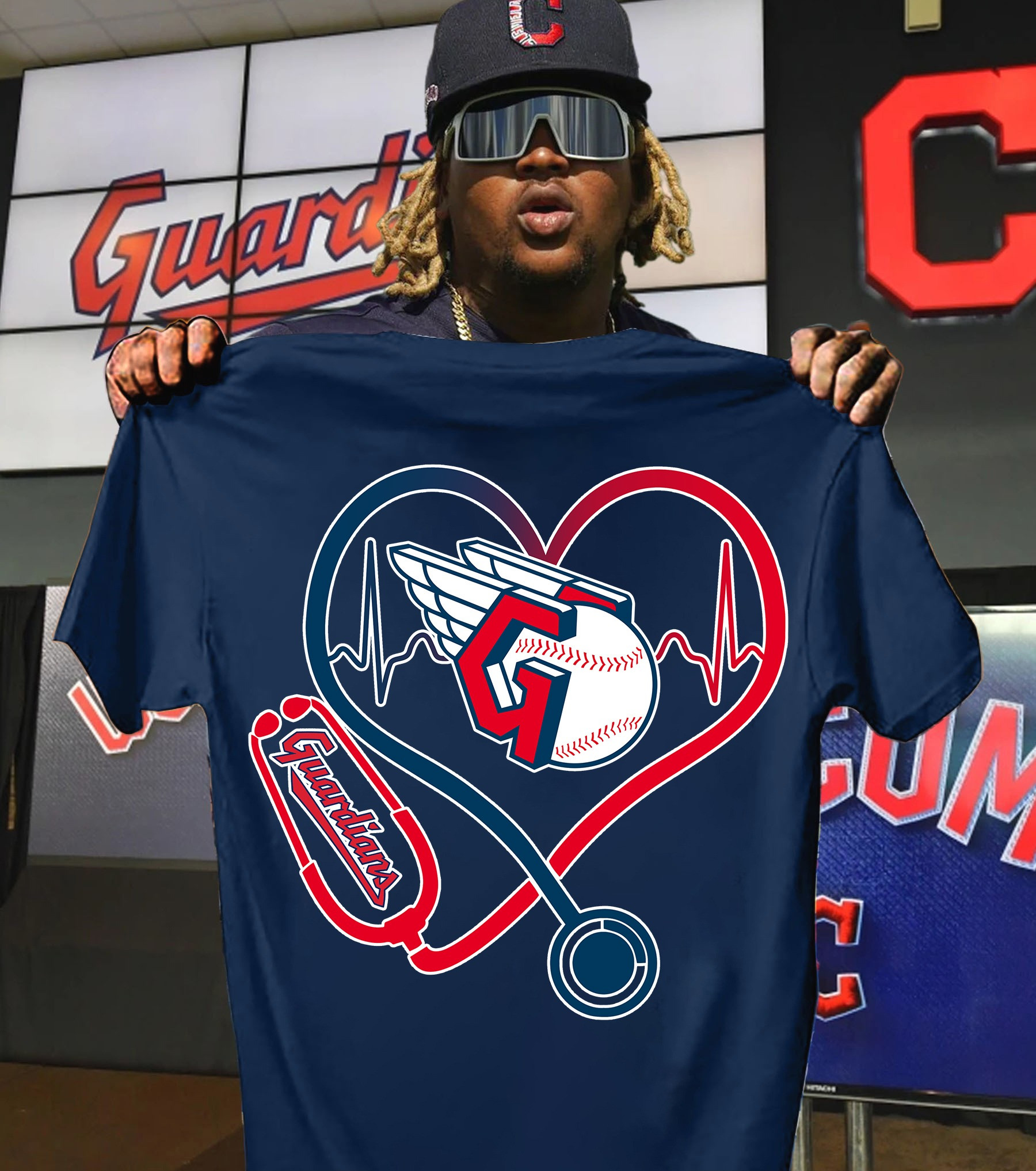 Cleveland Guardians Nurses Night T-Shirt Honor Nurses Day Baseball Gifts For Fans-1