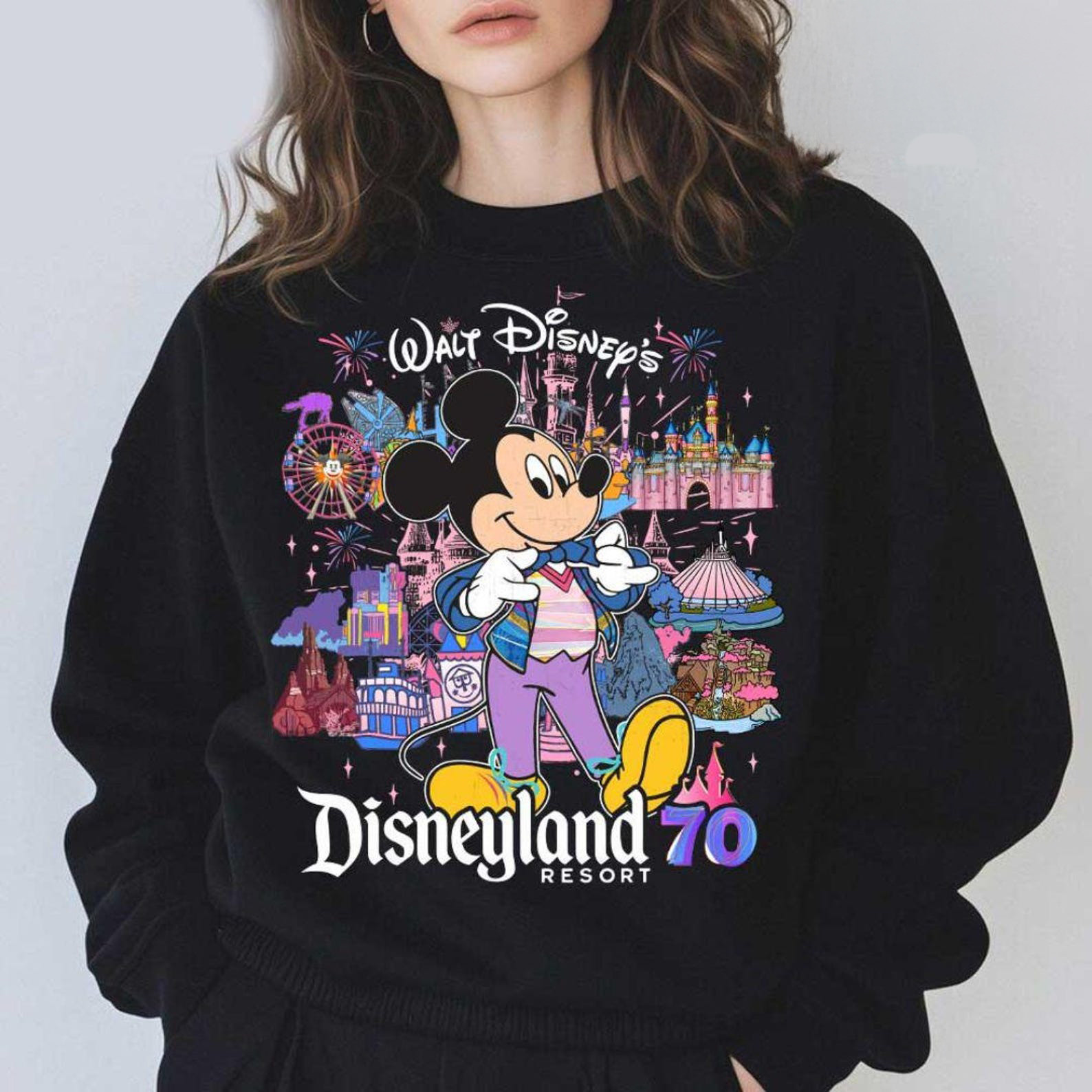 Disneyland 70th Anniversary Merch Sweatshirt Mickey Walt Disney's Disneyland Resort Gifts-1