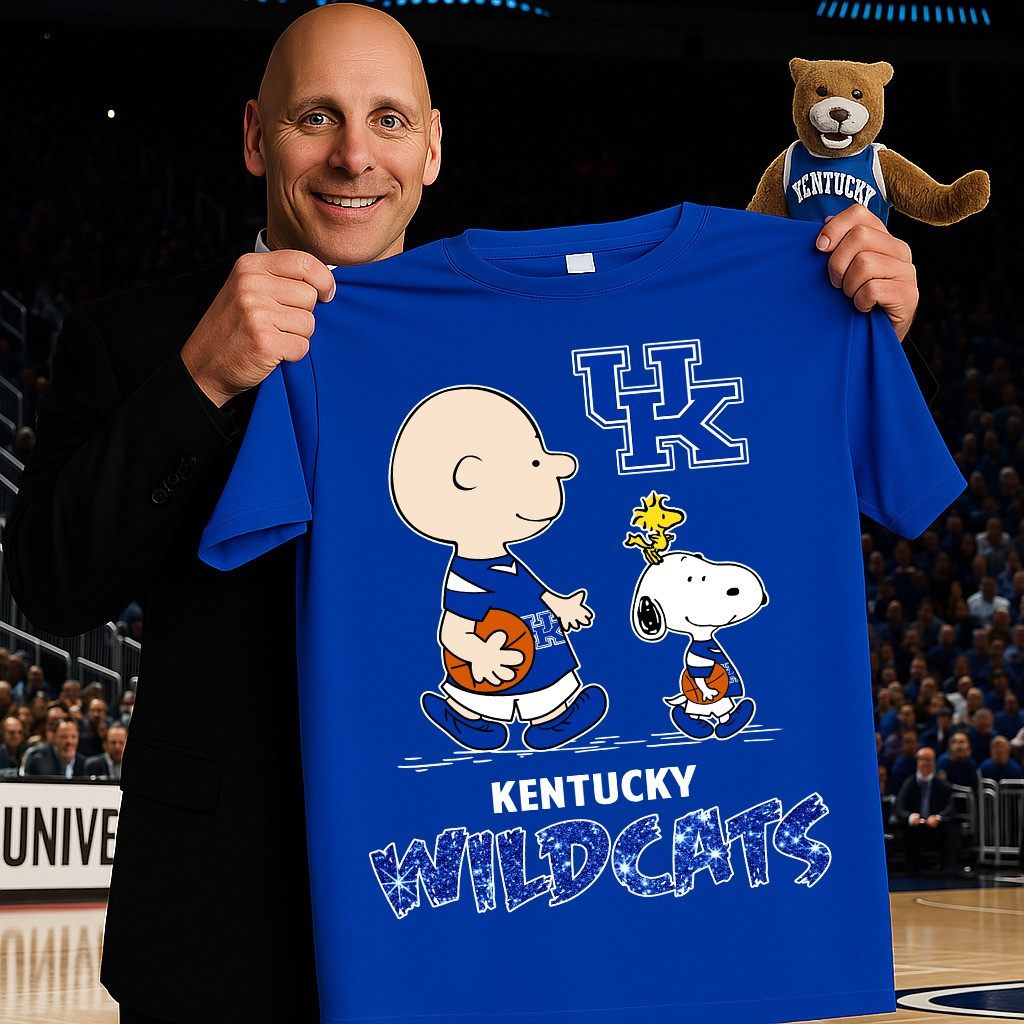 Kentucky Wildcats Snoopy Peanuts T-Shirt Cute Basketball Lovers Best Gifts For Fans-1