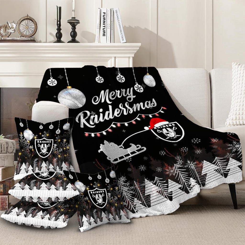 Las Vegas Raiders Football 2025 NFL Christmas Blanket Raiders Merch Christmas Home Decorations-1