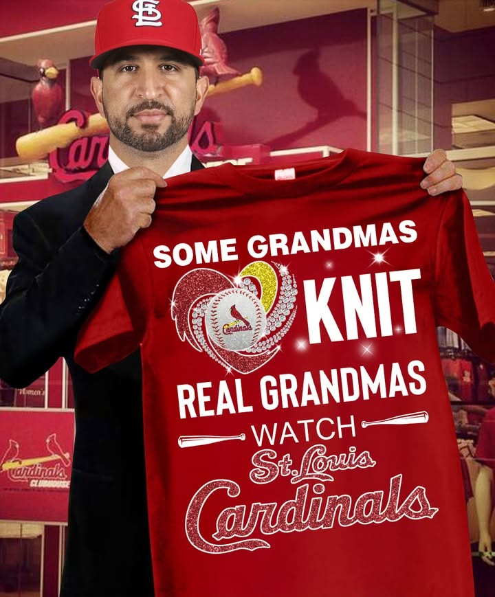 Some Grandmas Knit Real Watch St. Louis Cardinals T-Shirt For Grandma Baseball Fan Gifts-1
