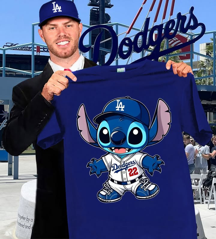 Stitch LA Dodgers T-Shirt Cute Baseball Fan Merch Gifts For Stitch Lovers Him Her-1