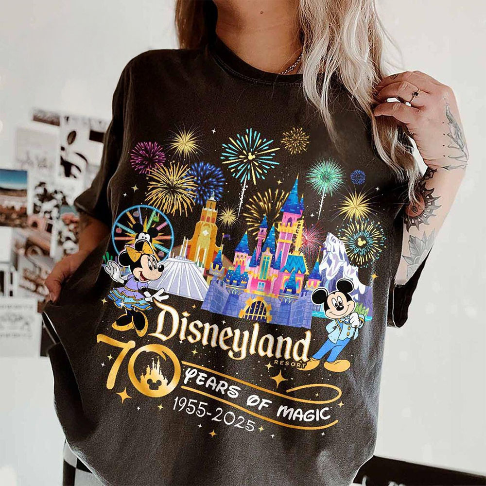 Disneyland 70th Anniversary Merch 70 Years Of Magic 1955 2025 T-Shirt Gifts For Miskey Fans-1 Disneyland 70th Anniversary Merch 70 Years Of Magic 1955 2025 T-Shirt Gifts For Miskey Fans-1