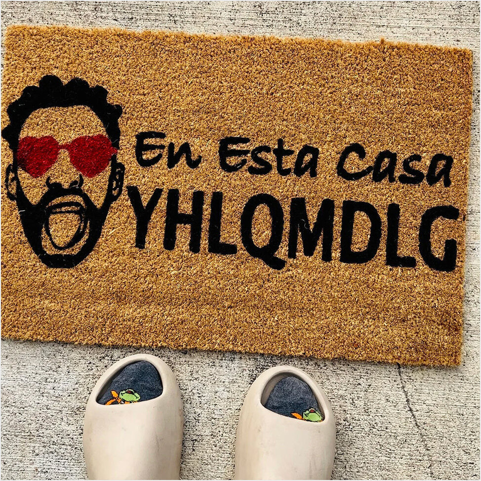 En Esta Casa YHLQMDLG Doormat Merchandise Gift Ideas For Fans Birthday Gifts For Besties-1