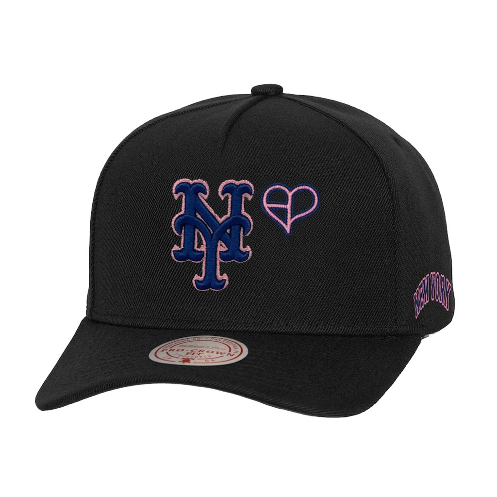 MLB Black Pink Merch New York Mets Mitchell And Ness x BLACKPINK Black Hat Gifts For Fans-1
