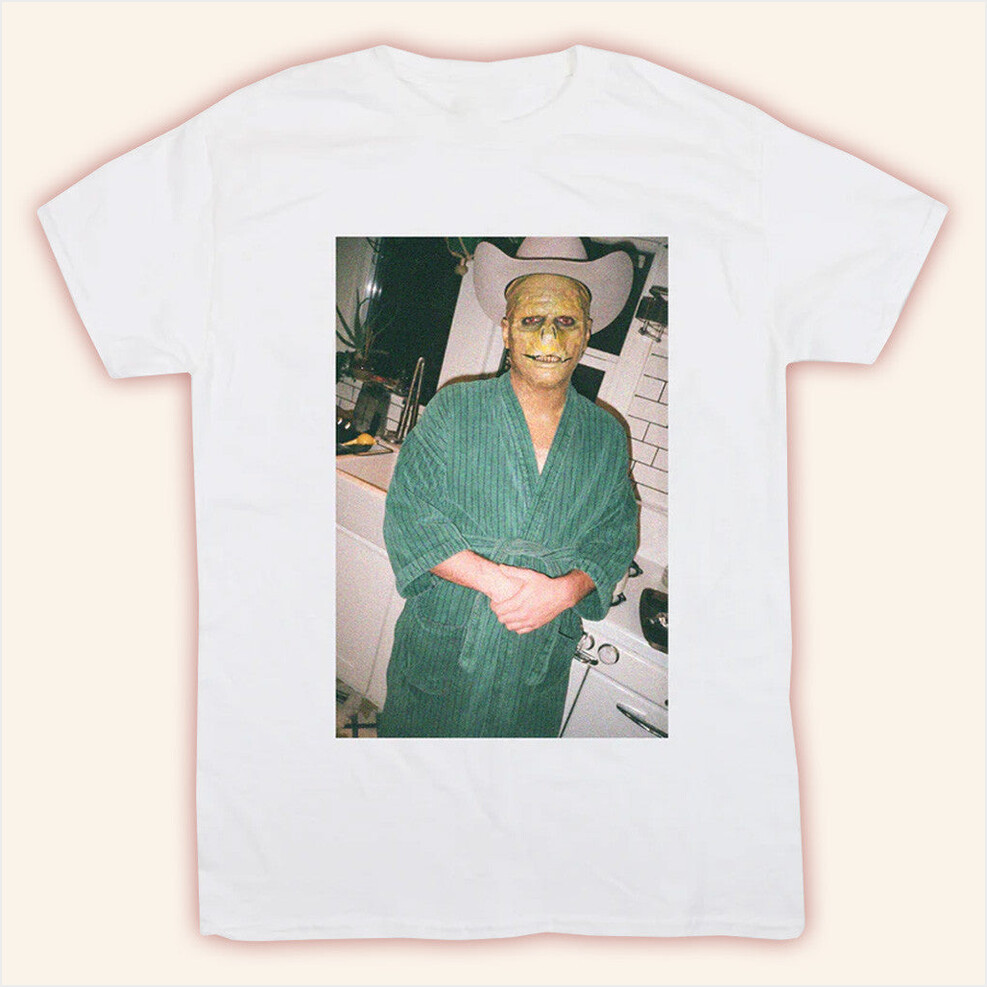 Mac Demarco Merch Lizard Man Robe White T-Shirt Gifts For Dad Birthday Gifts For Besties-1