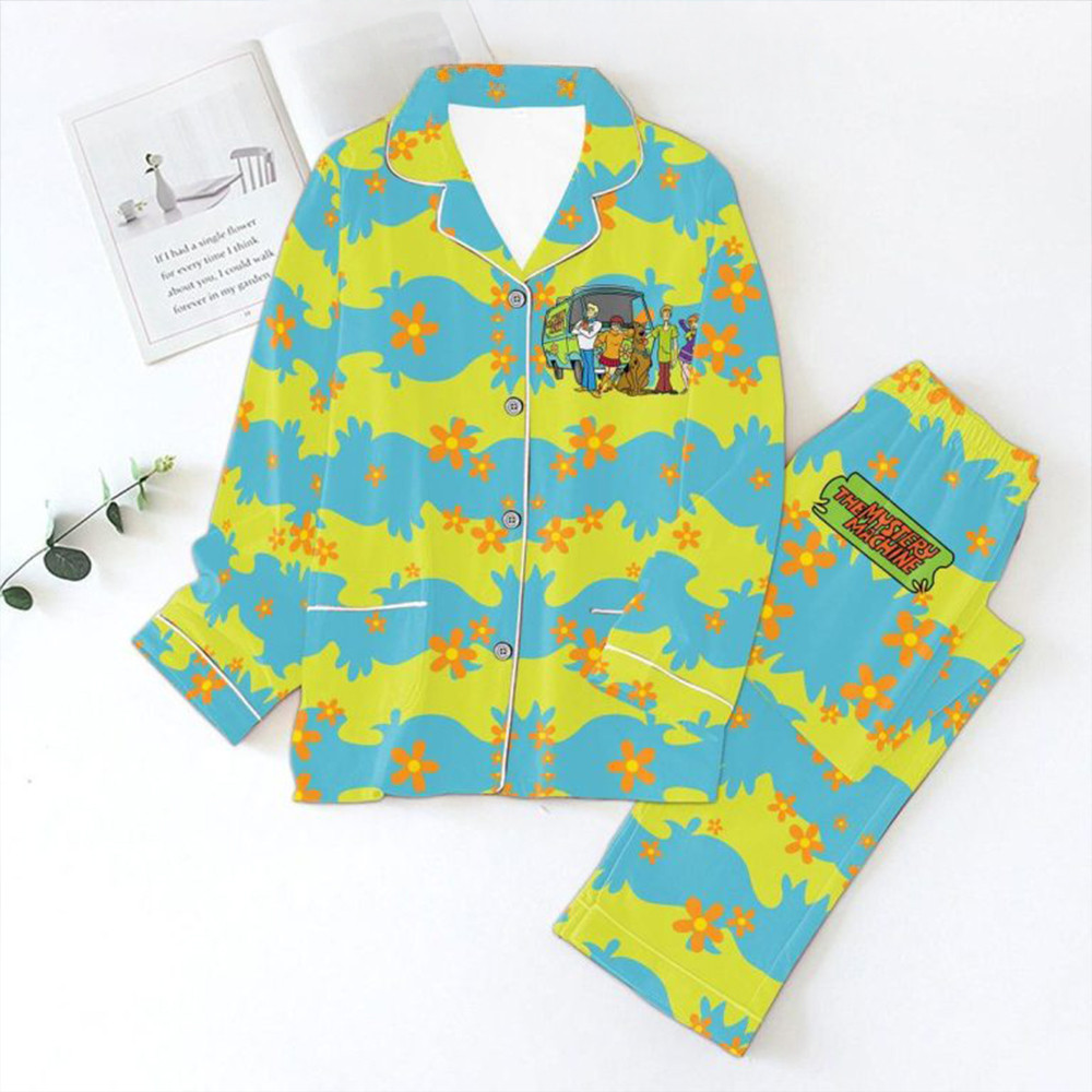 Scooby Doo The Adventure Is In 2024 Christmas Polyester Pajamas Set Gifts For Fans-1 Scooby Doo The Adventure Is In 2024 Christmas Polyester Pajamas Set Gifts For Fans-1