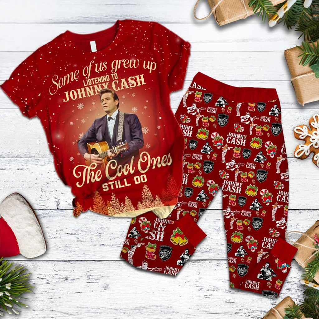 Some Of Us Grew Up Listening To Johnny Cash The Cool Ones Still Do Pajamas Set Gifts For Mom-1