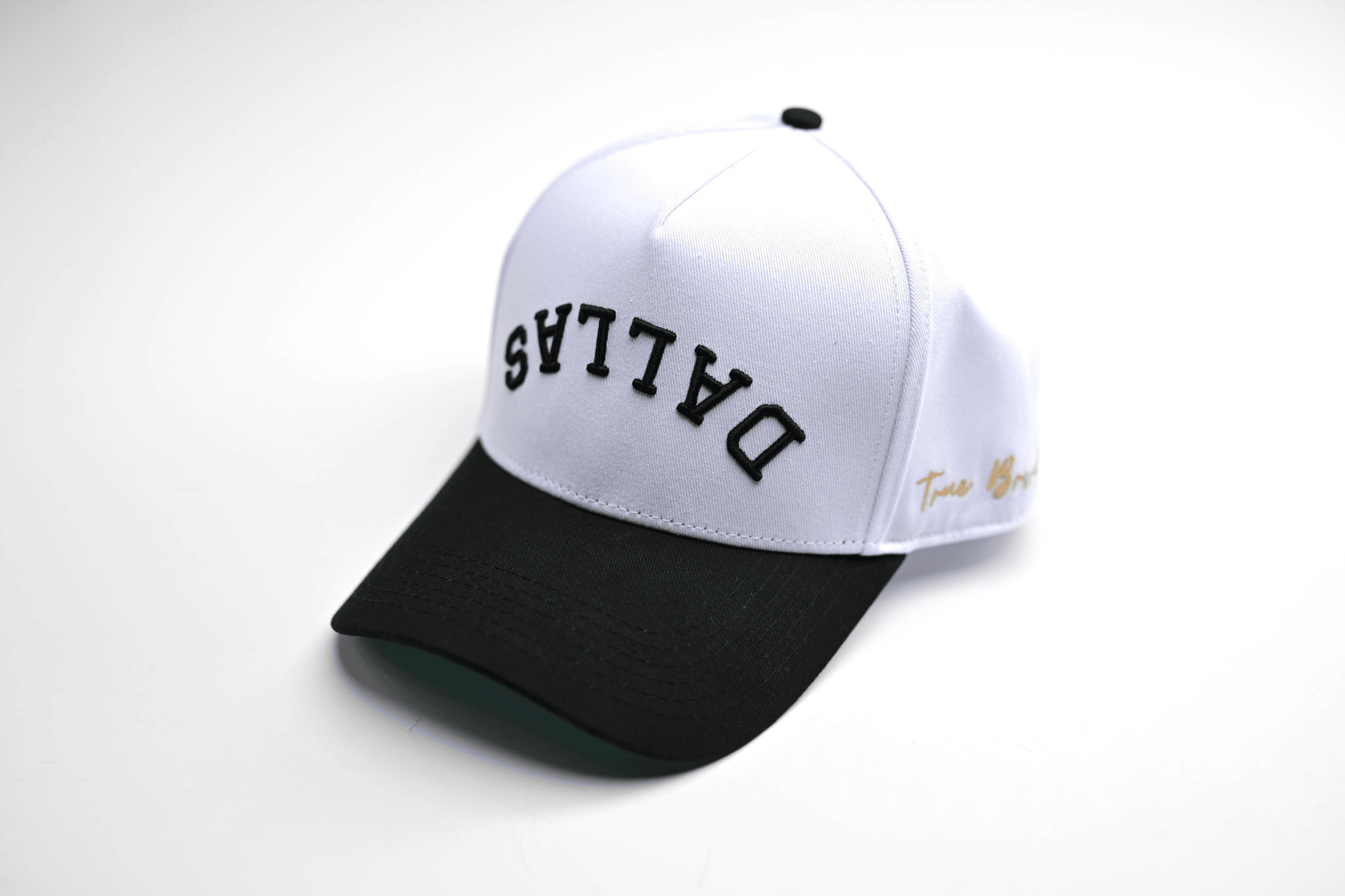 Upside Down Dallas Hat Embroidered White Black-1