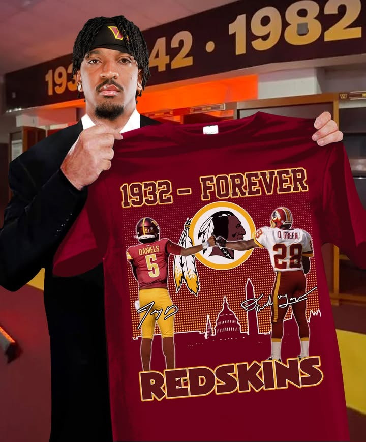 Washington Commanders Redskins 1932-Forever Signatures Skyline Shirt Gifts For Dad-1