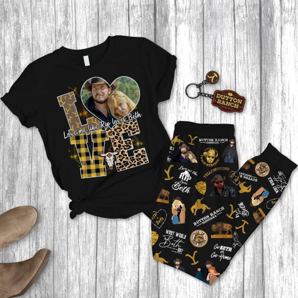 Yellowstone Love Me Like Rip Loves Beth Fleece Pajamas Set Gifts For Fans-1